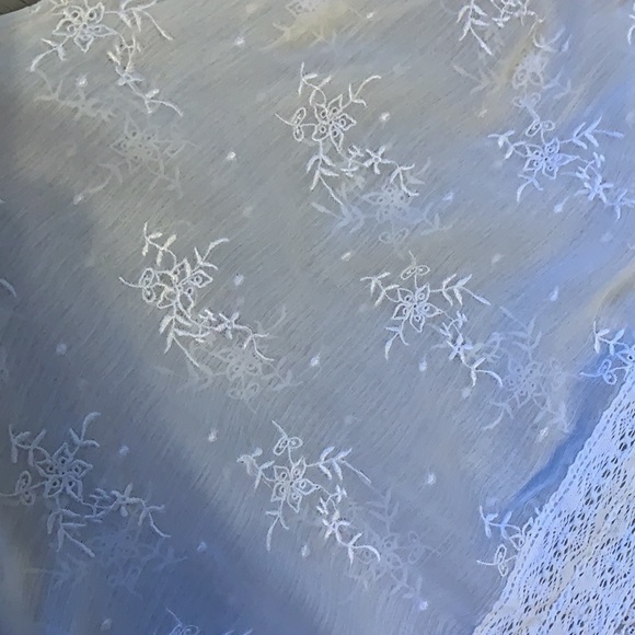 SOFT SURROUNDINGS White Floral Blouse‎ embroidered - Picture 11 of 16